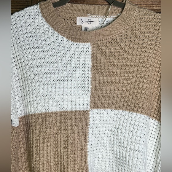 Jessica Simpson Beige White Long Sleeve Women Sweater 
Color Block Knit Sweater - Picture 3 of 3